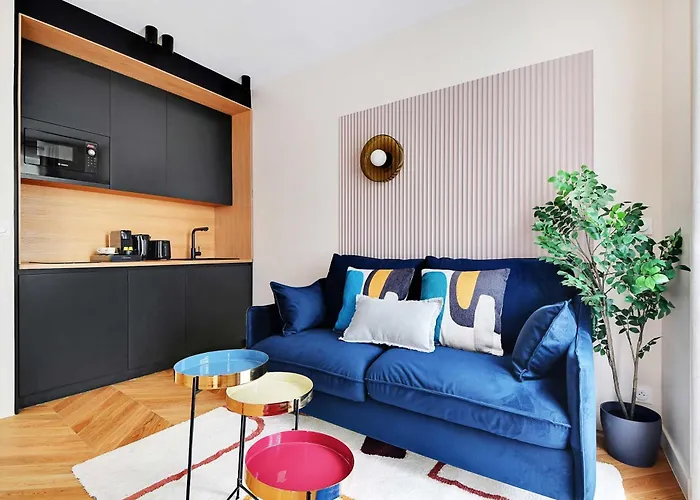 Lovely Parisian Apartment Near The Eiffel Tower