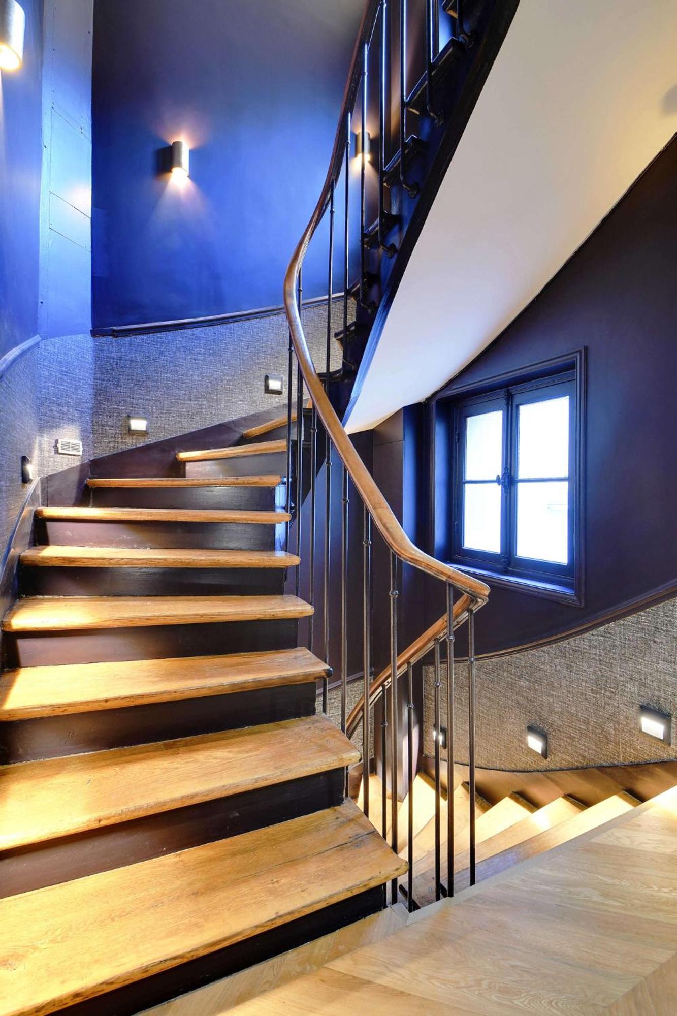 Appartement Lovely Parisian Near The Eiffel Tower Parijs